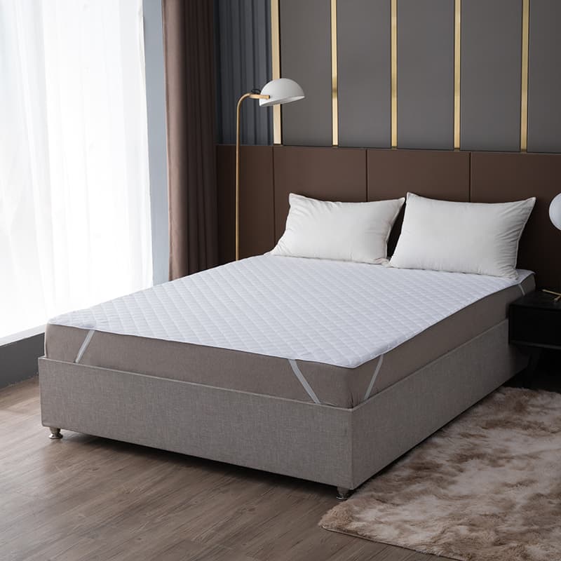 Mattress Protector With Elastic Corners Mattress Protector With Elastic Corners