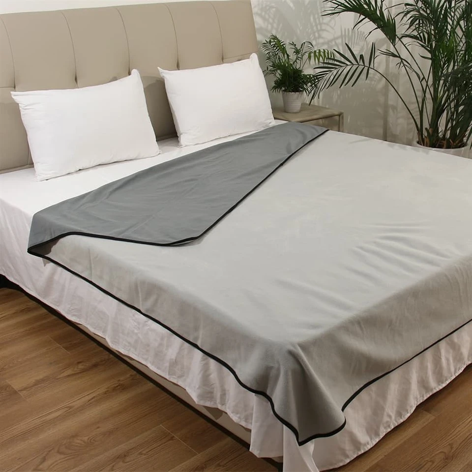 Waterproof Polar Fleece Blanket Waterproof Polar Fleece Blanket